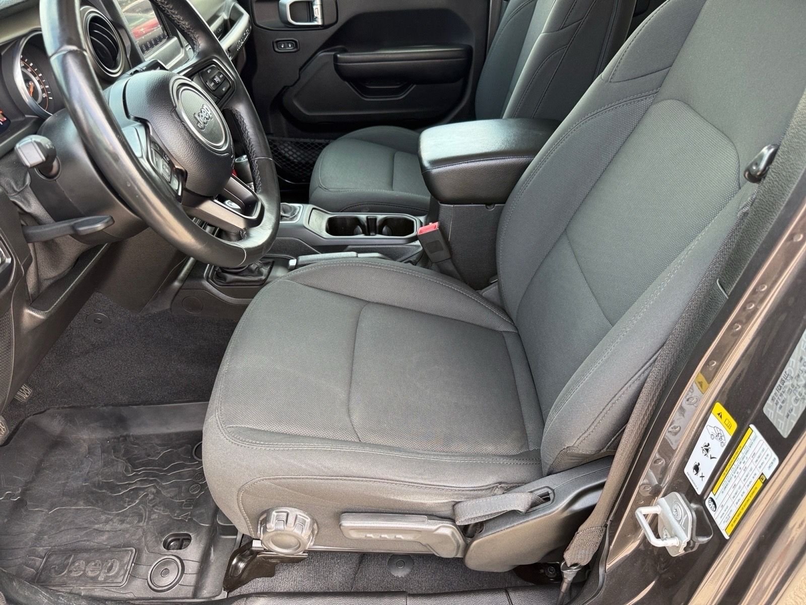 Used 2018 Crystal Metallic Jeep Unlimited Sport S image 11
