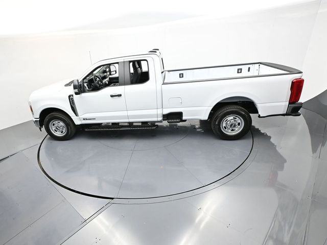 New 2026 Oxford White Ford F-350® XL image 21