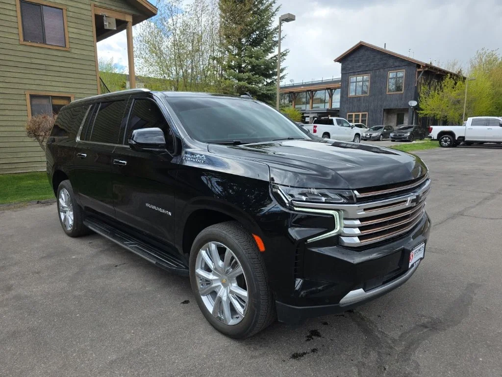 Used 2023 Black Chevrolet High Country image 3