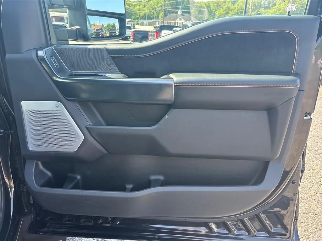 2023 Ford F-450 Super Duty Platinum - Photo 14