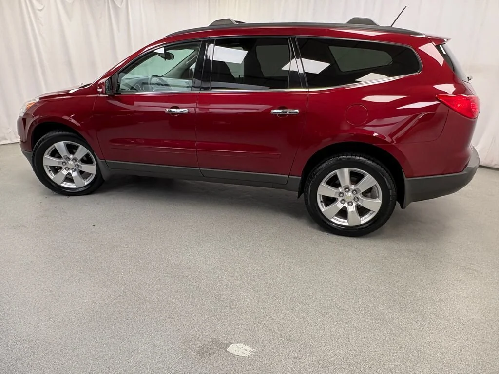 Used 2011 Red Jewel Tintcoat Chevrolet LT w/1LT image 40