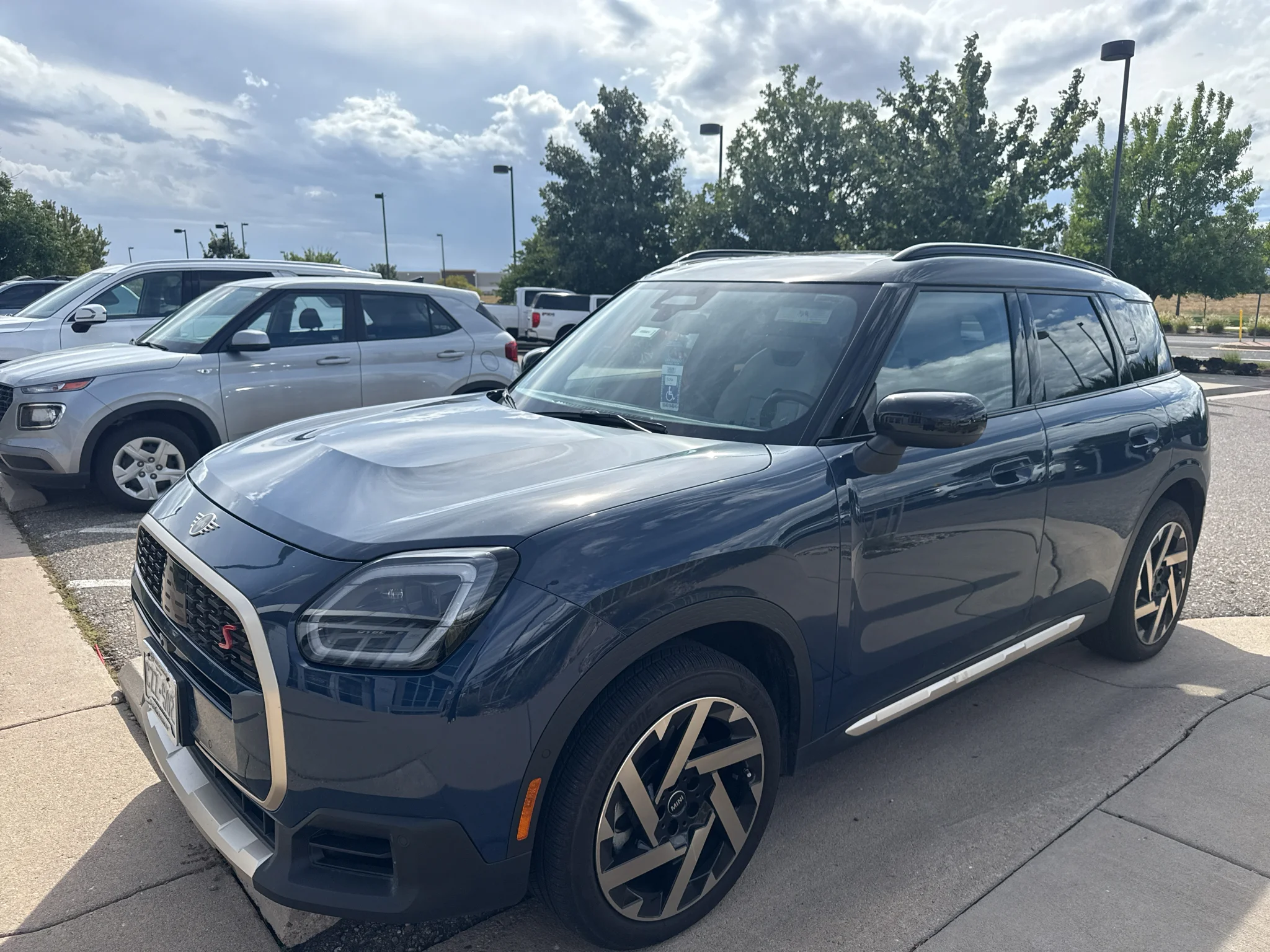 Used 2025 Indigo Sunset Blue Metallic MINI S image 1