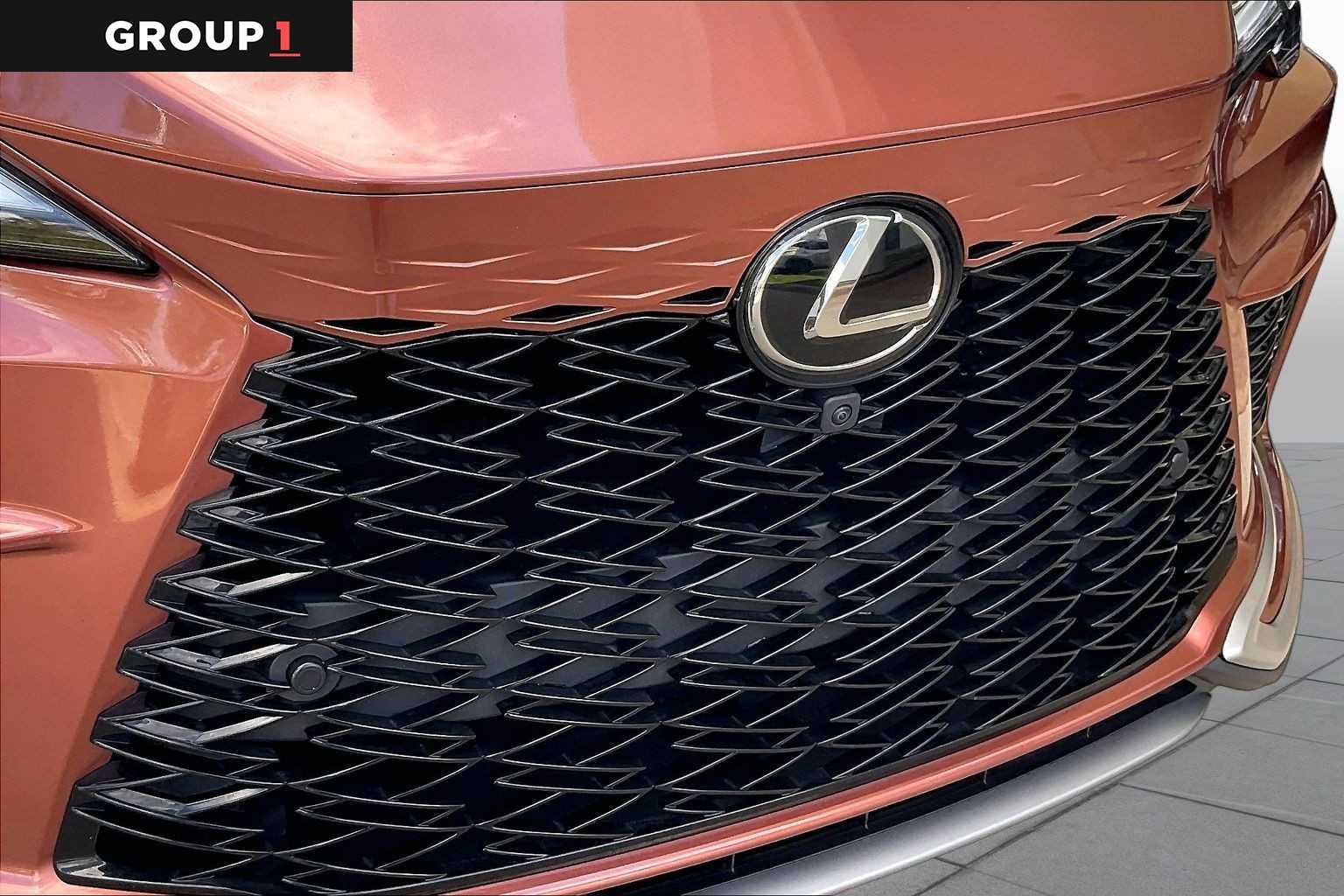 Used 2024 Copper Crest Lexus F SPORT Handling image 27