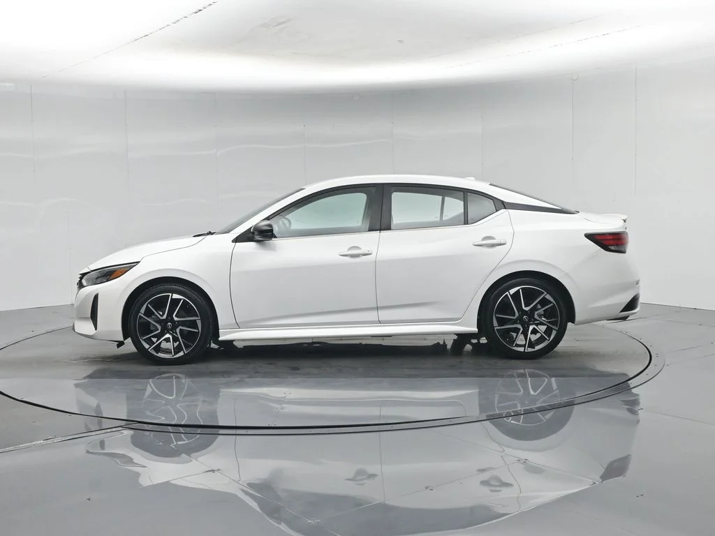Used 2024 White Nissan SR image 30