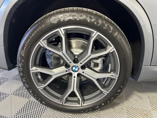 New 2026 Gray BMW xDrive40i image 47