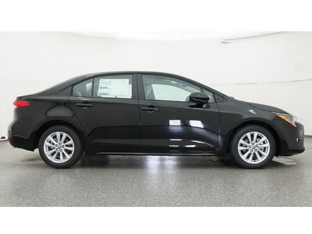 New 2026 Midnight Black Metallic Toyota LE image 27