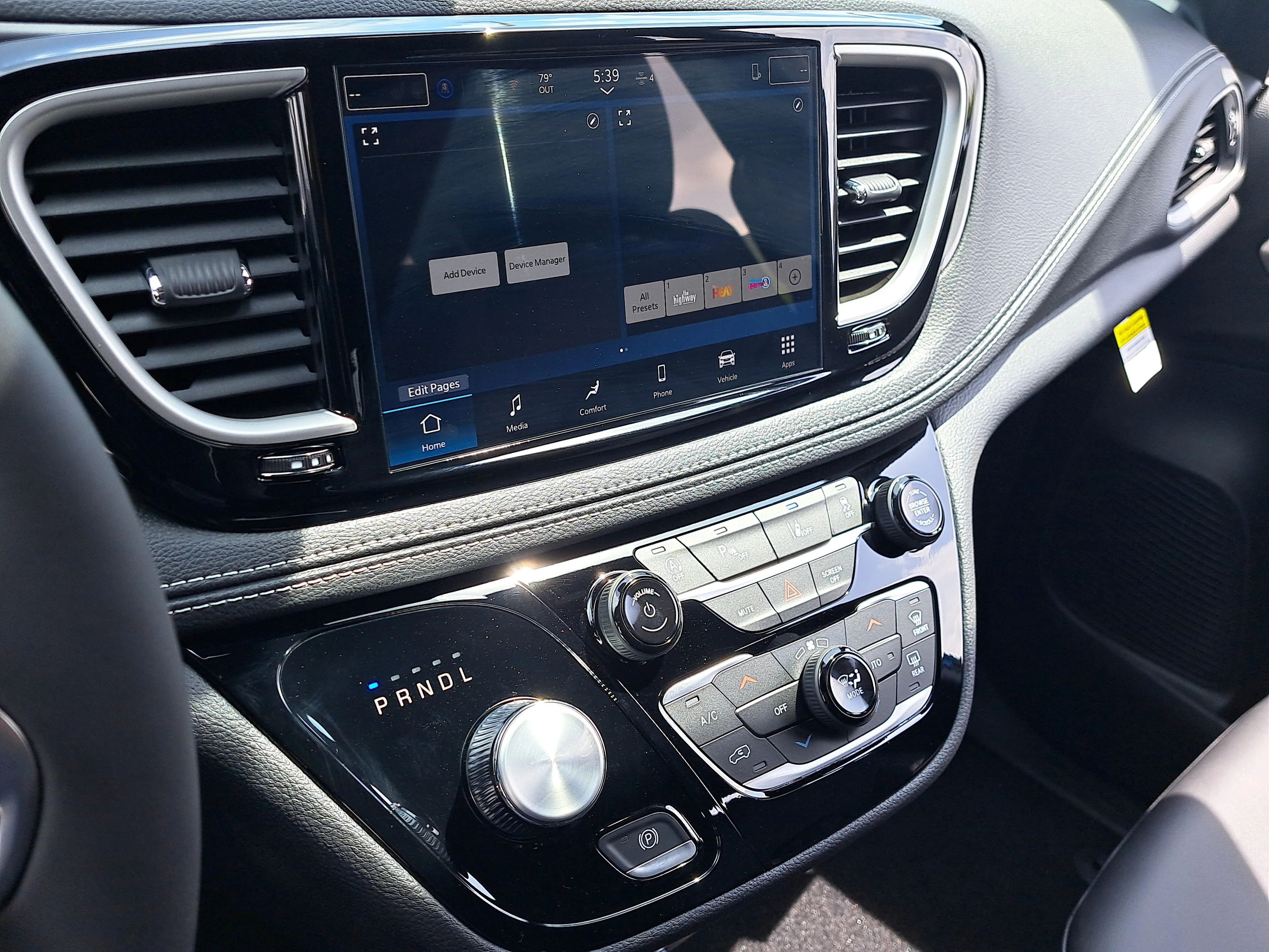 New 2026 Hydro Blue Pearlcoat Chrysler Select image 17