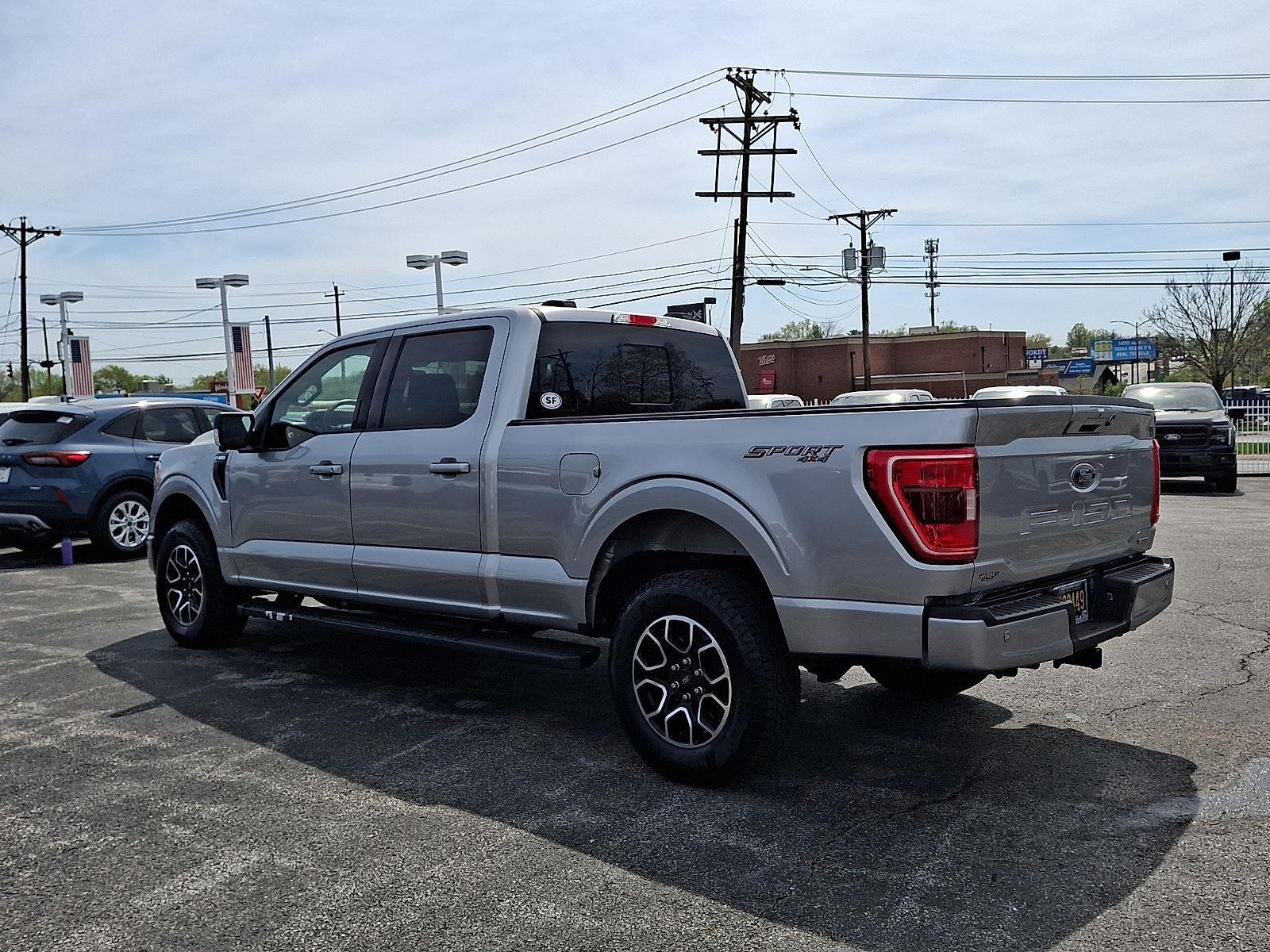 Certified Used 2023 Iconic Silver Ford XLT image 4