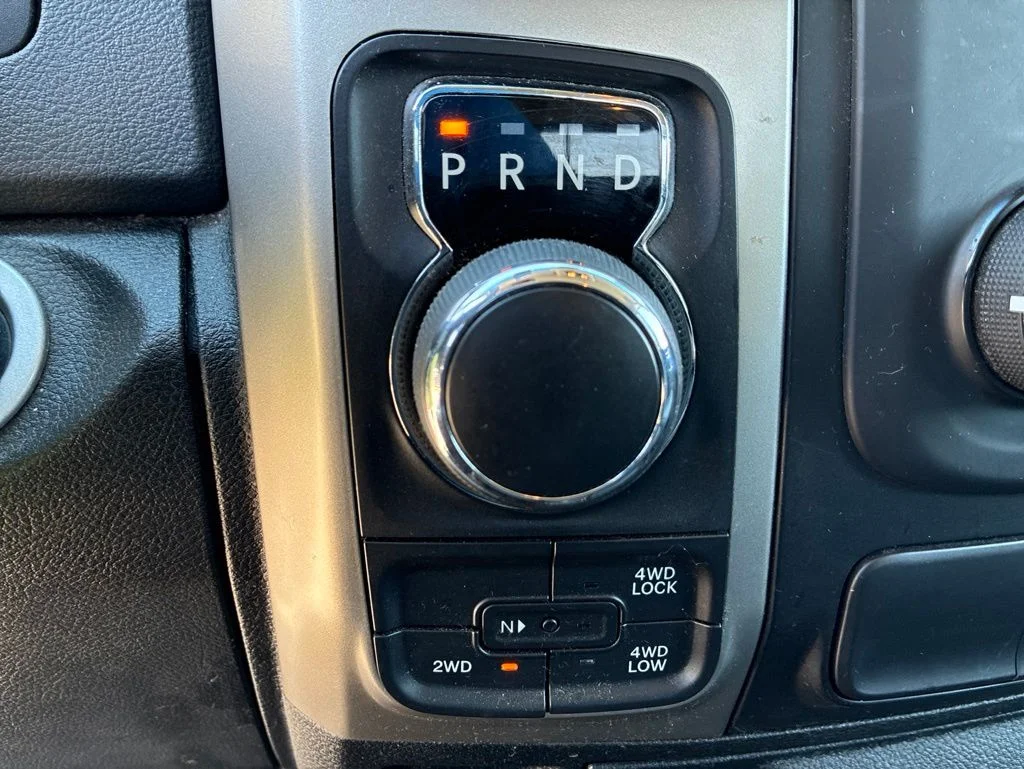 Used 2019 White Ram SLT image 3