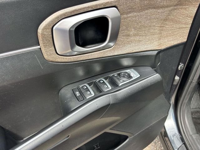 Used 2021 Gray Kia EX image 17
