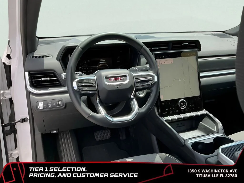 Used 2025 Summit White GMC Elevation image 16