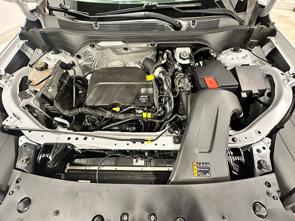 Used 2024 White Chevrolet LT image 36