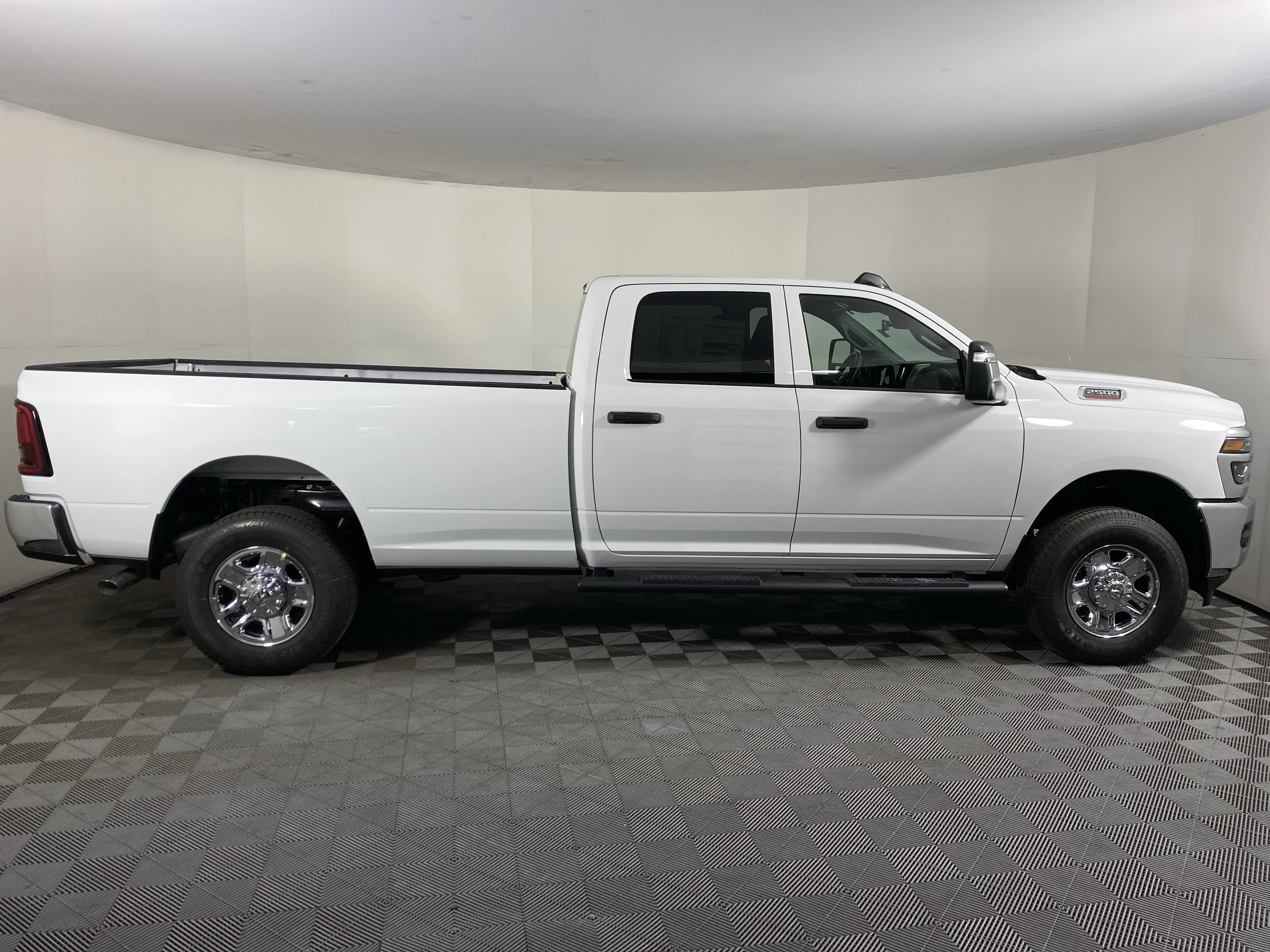 2026 RAM 2500 Tradesman - Photo 5