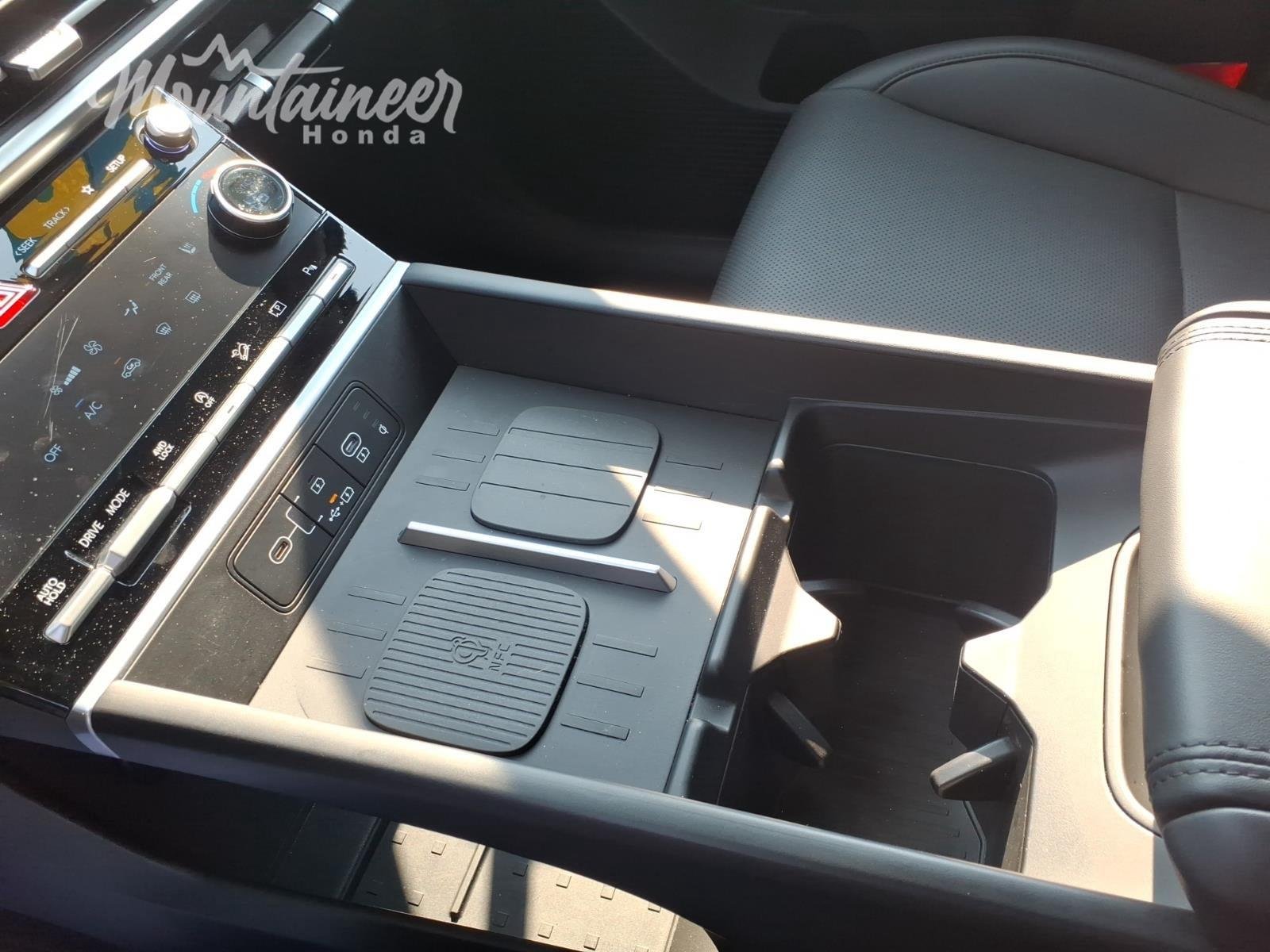 Used 2026 Serenity White Hyundai SEL image 37