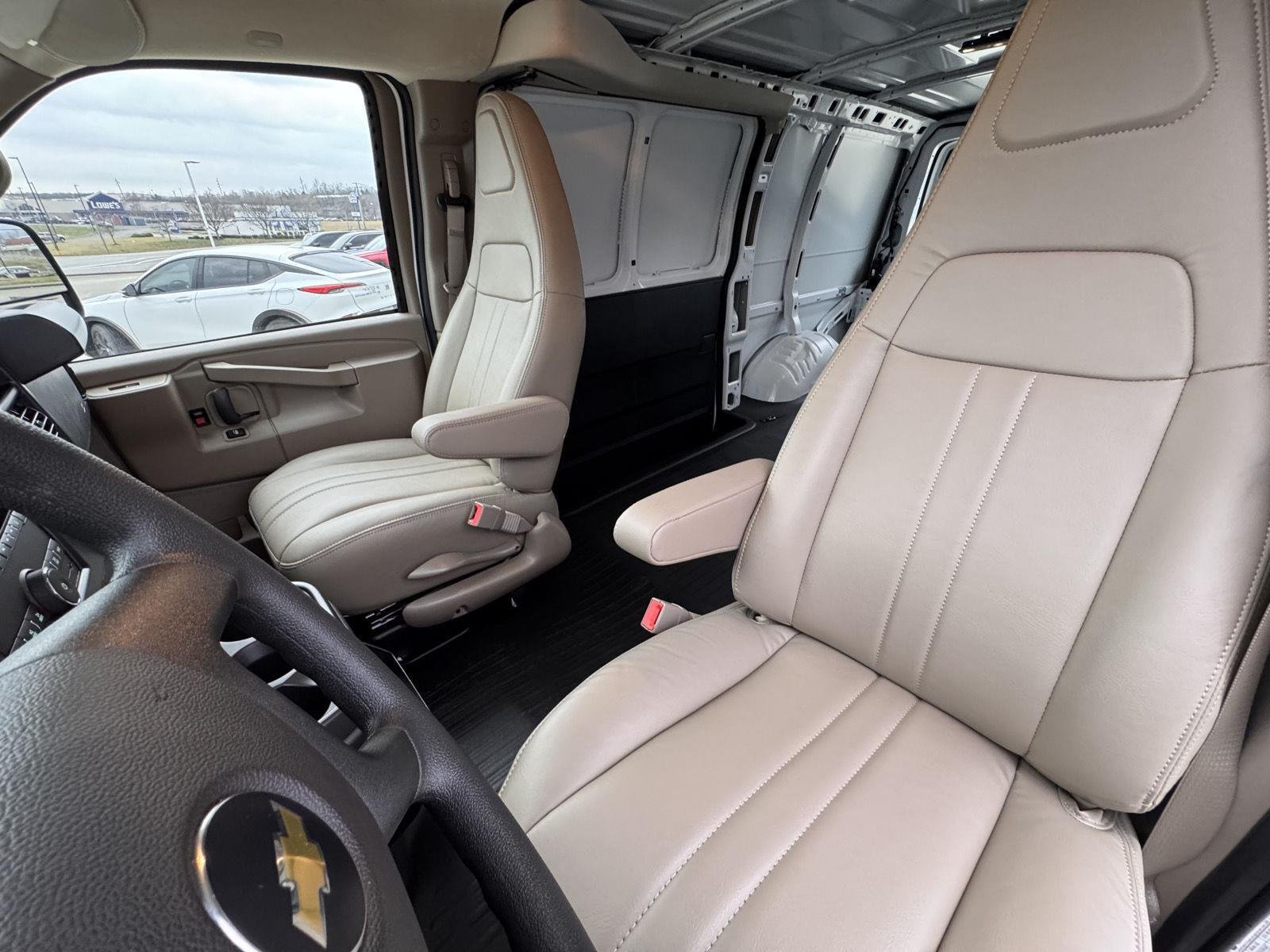 2026 Chevrolet Express Cargo Work Van - Photo 20