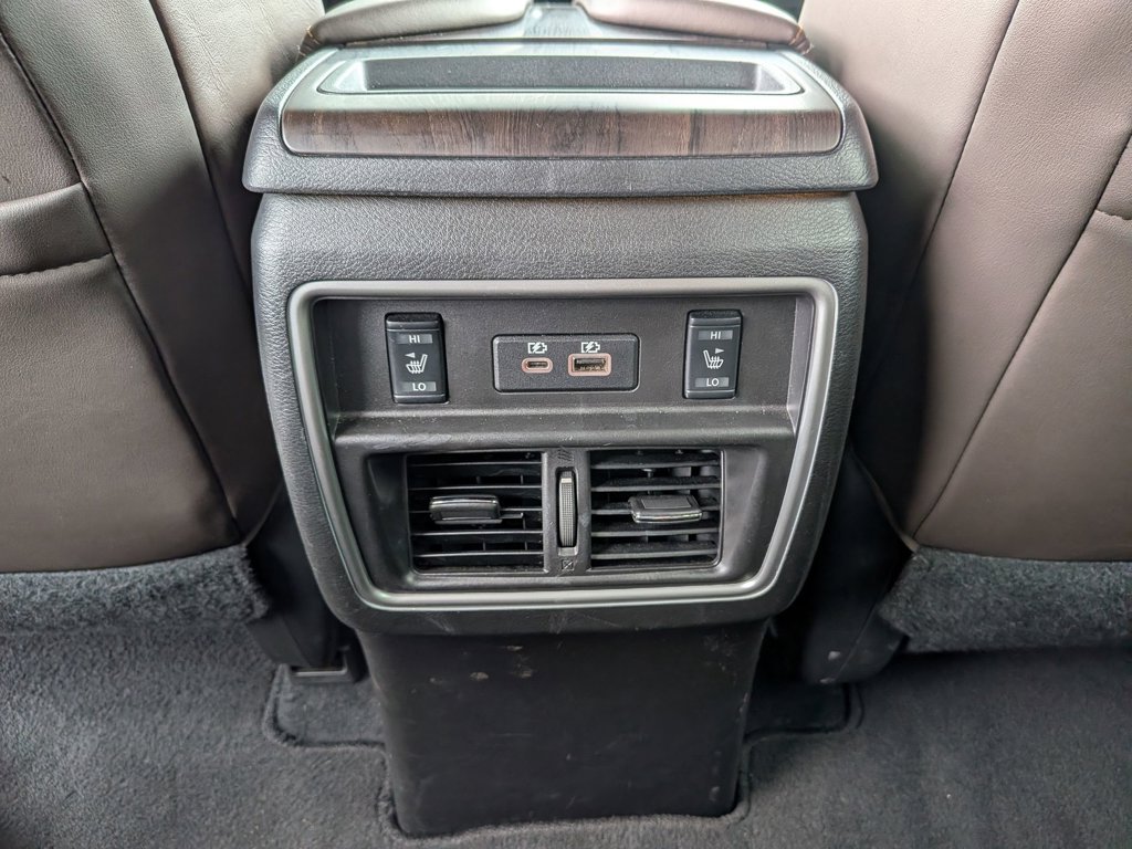 Used 2021 Black Nissan Platinum image 36