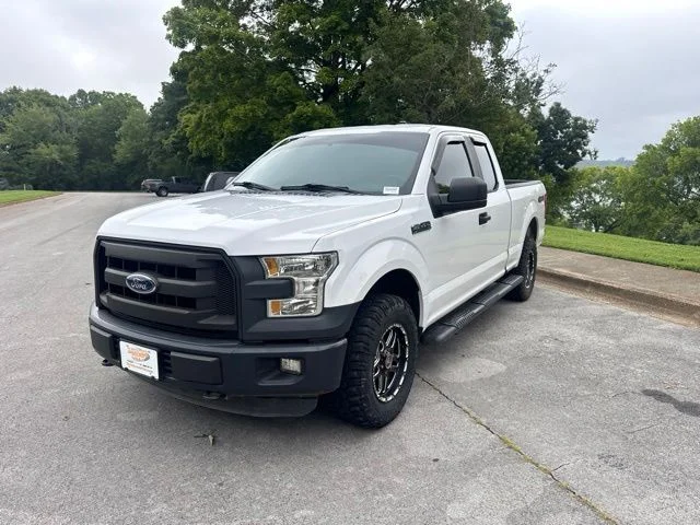 Used 2015 White Ford XL image 3