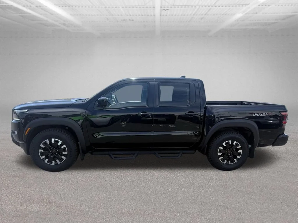 Used 2023 Black Nissan PRO-X image 12