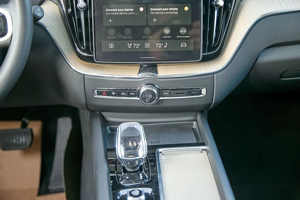 New 2026 Vapour Grey Volvo Ultra image 29