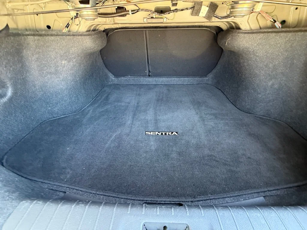 Used 2025 Black Nissan SR image 19