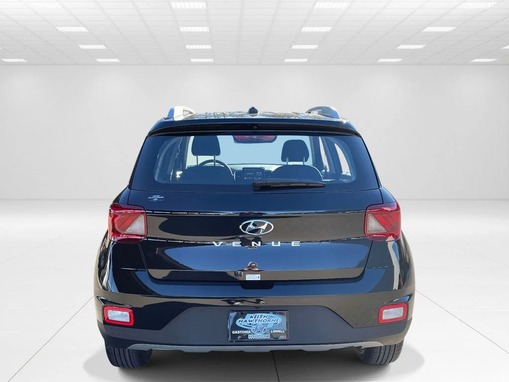 New 2026 Black Hyundai SEL image 5