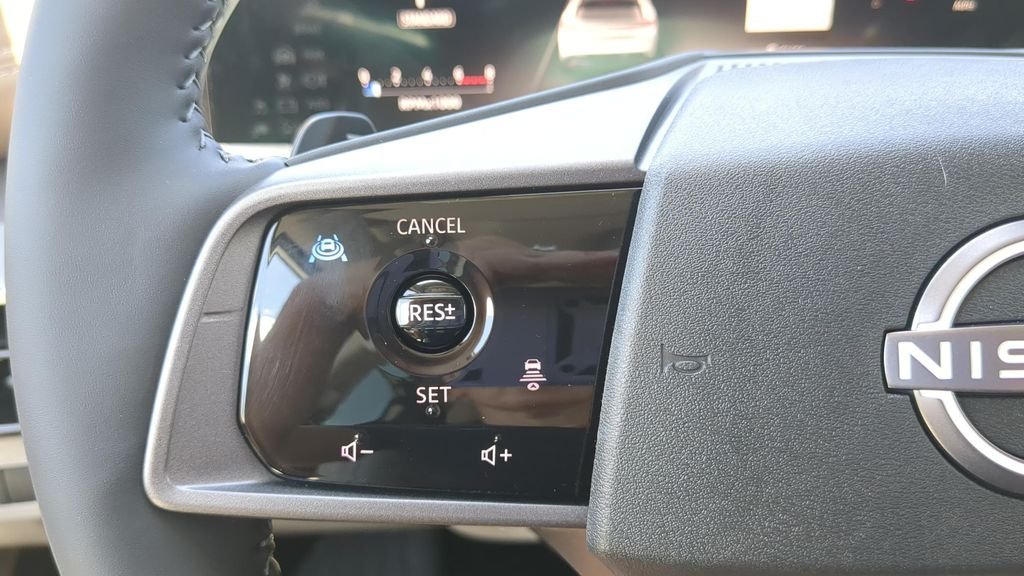 New 2026 Everest White Pearl TriCoat Nissan Platinum image 22