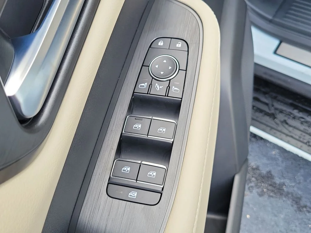 New 2026 White Nissan Platinum Reserve image 25