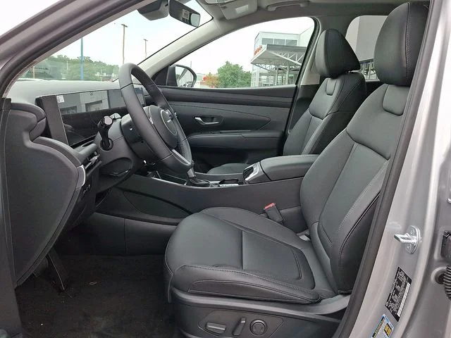 New 2026 Silver Hyundai SEL Premium image 12