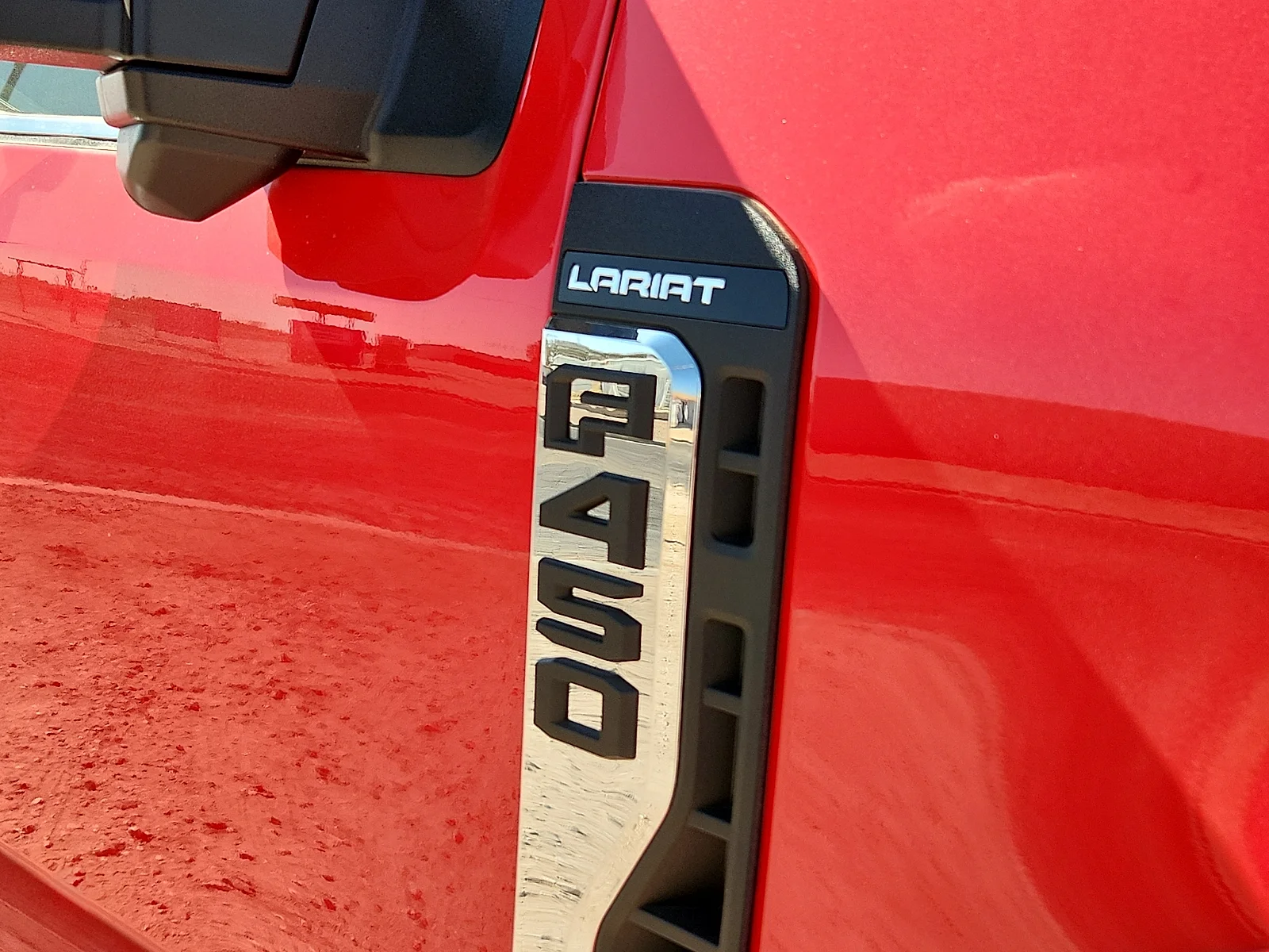New 2027 Race Red Ford LARIAT image 10