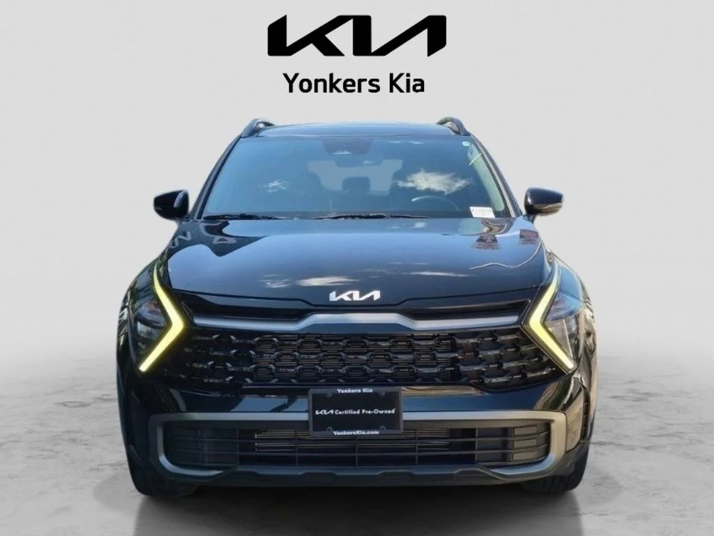Used 2023 Black Kia X-Line image 3