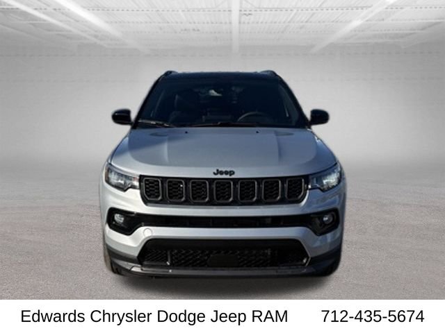 New 2026 Silver Zynith Metallic Clear-Coat Exterior Paint Jeep Latitude image 2