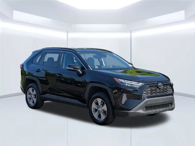 Used 2022 Black Toyota XLE image 8