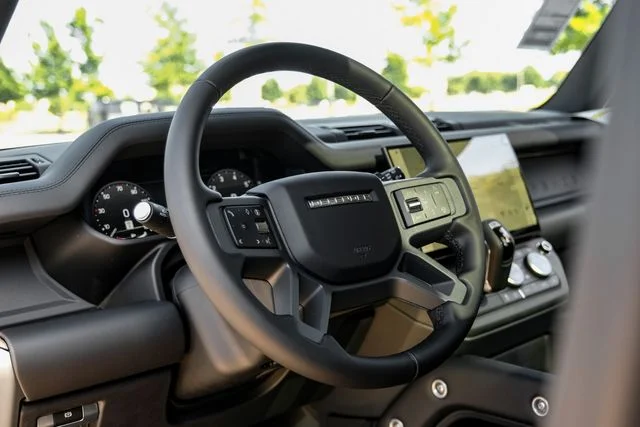 New 2026 Borasco Grey Land Rover X-Dynamic SE image 19