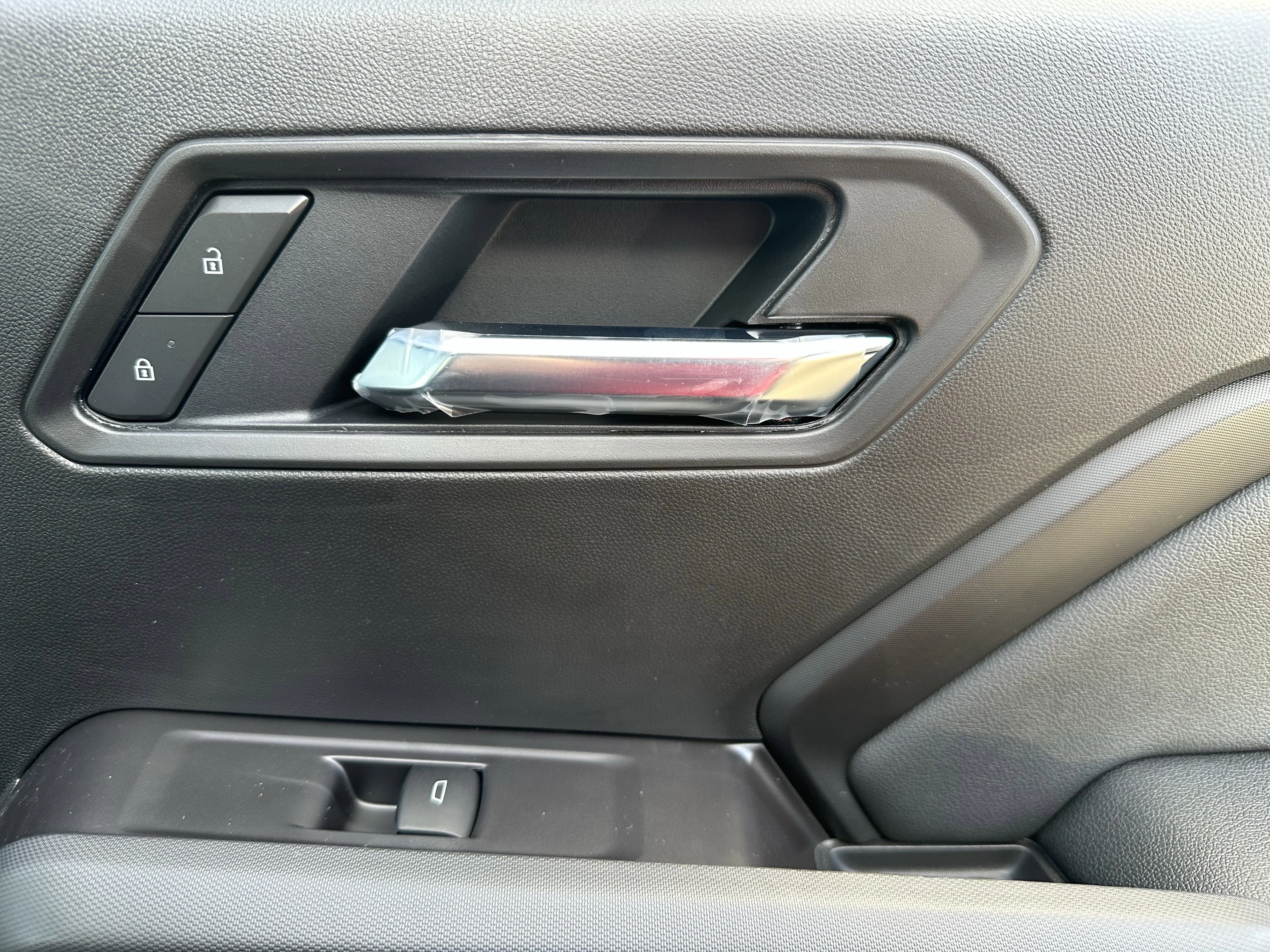 New 2026 Onyx Black GMC Elevation image 19