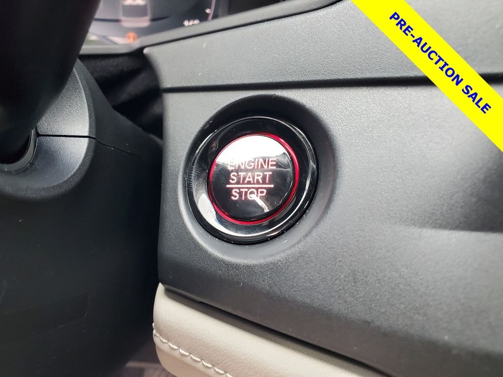 Used 2025 Gray Honda SE image 26
