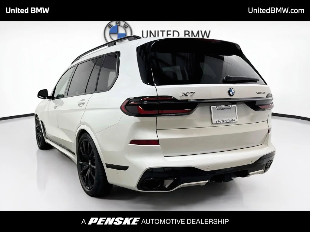 New 2027 Alpine White BMW xDrive40i image 7