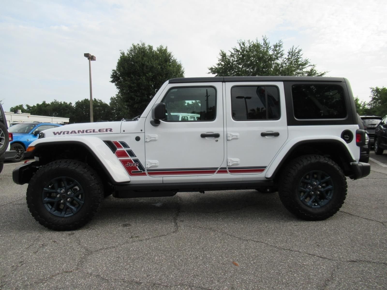 New 2026 Bright White Clearcoat Jeep America250 Edition image 4