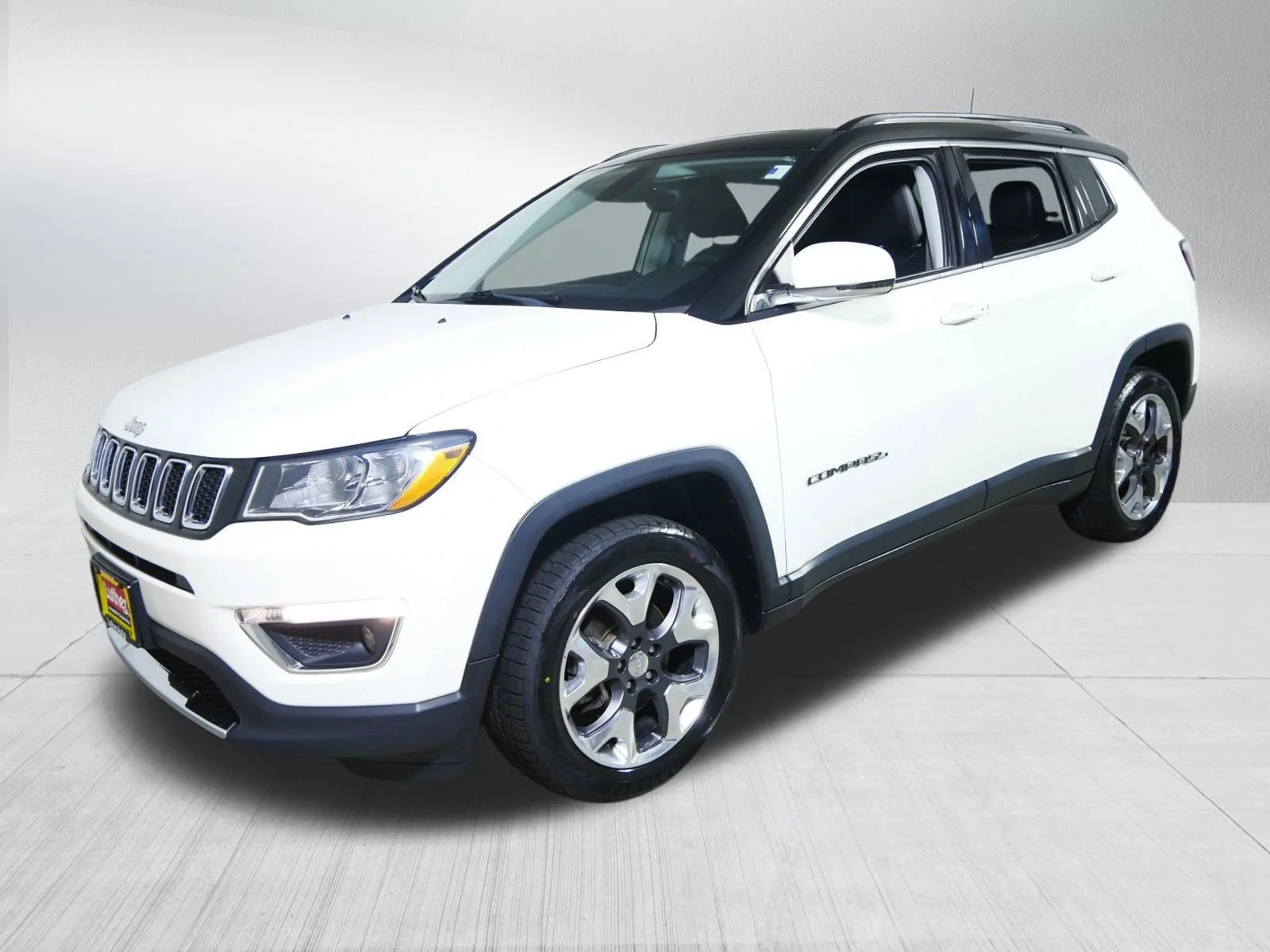 Used 2018 Pearl White Tri-Coat Jeep Limited image 3