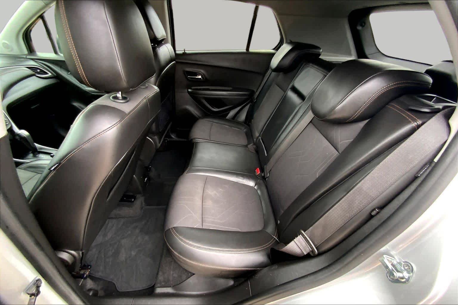 Used 2019 Silver Ice Metallic Chevrolet LT image 20