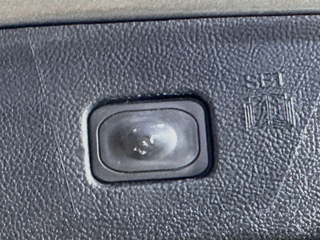 Used 2016 Gray Ford Titanium image 32
