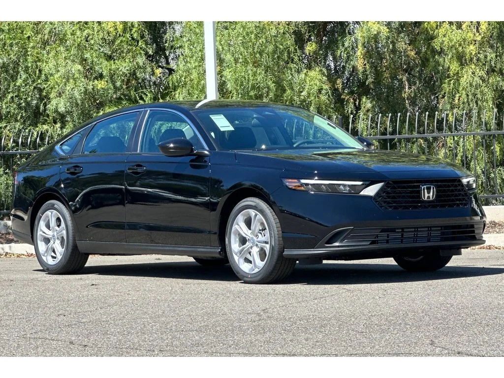 New 2026 Crystal Black Pearl Honda LX image 2