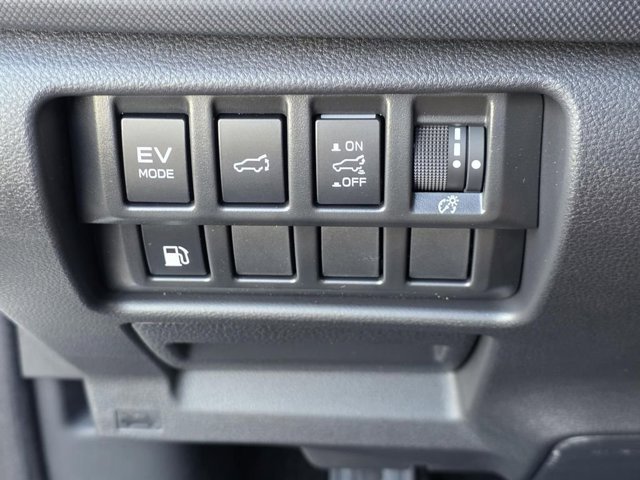 New 2026 CRYSTAL WHITE PEARL Subaru Premium Hybrid image 26