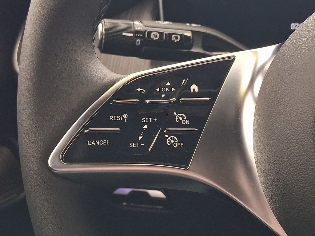 New 2026 Obsidian Black Metallic Mercedes-Benz GLC 300 image 17
