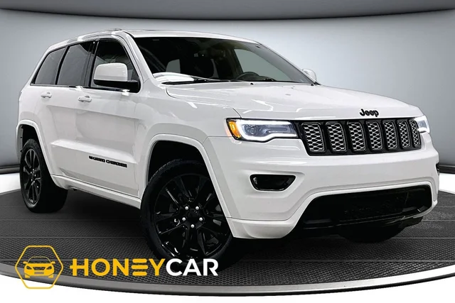 Pre-Owned 2022 Jeep Grand Cherokee WK Laredo X