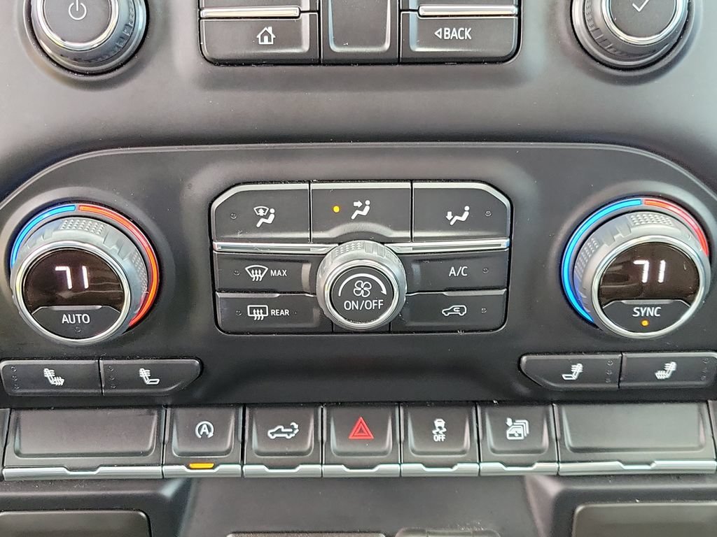 Used 2020 Shadow Gray Metallic Chevrolet LT image 29