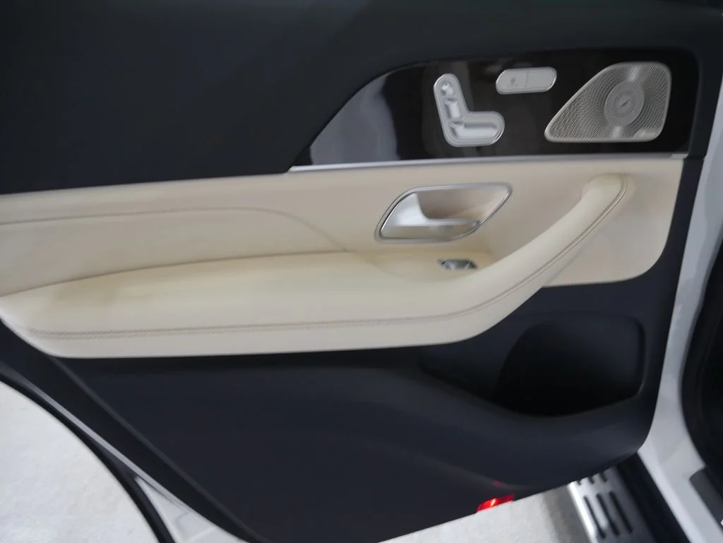 New 2026 Polar White Mercedes-Benz GLS 450 image 20