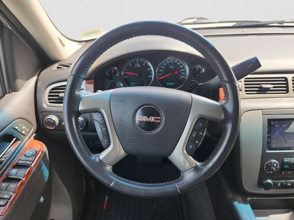 Used 2011 White GMC SLT image 12