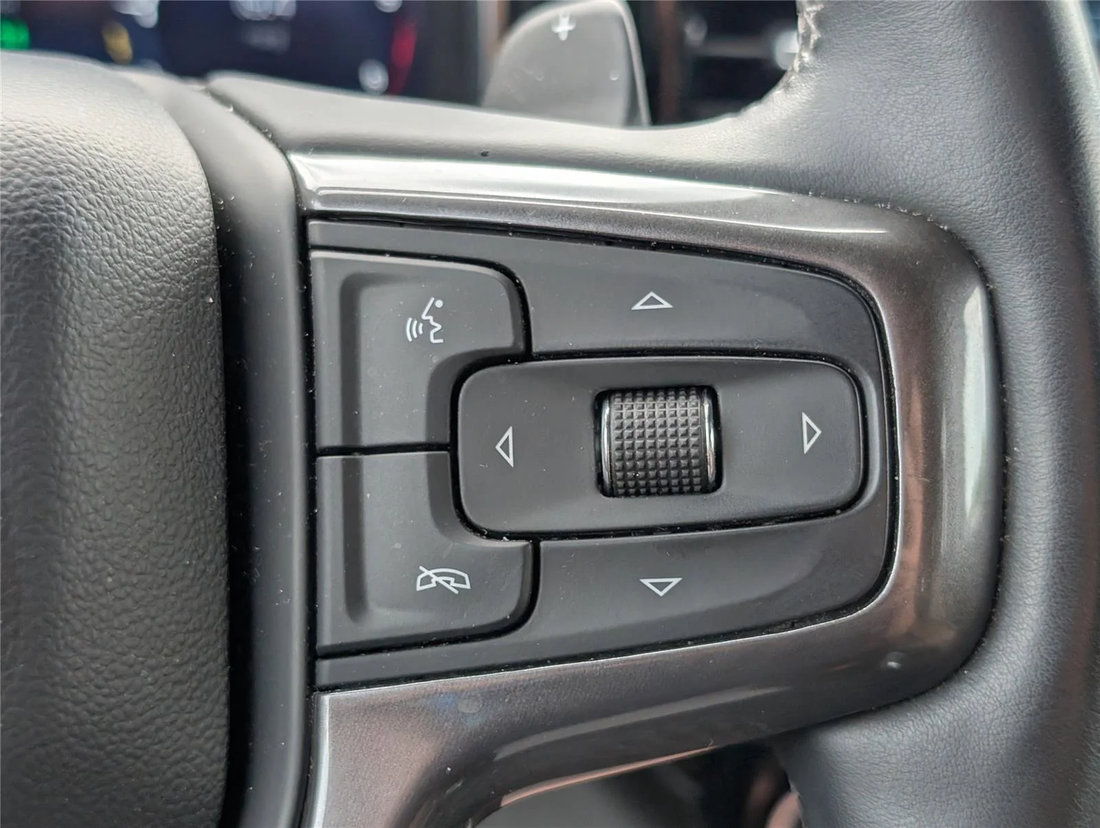 Used 2024 Black Chevrolet High Country image 25