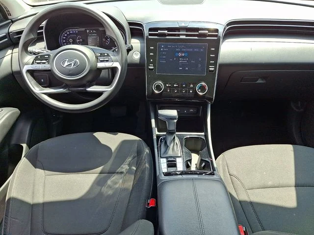Used 2023 White Hyundai SEL image 15