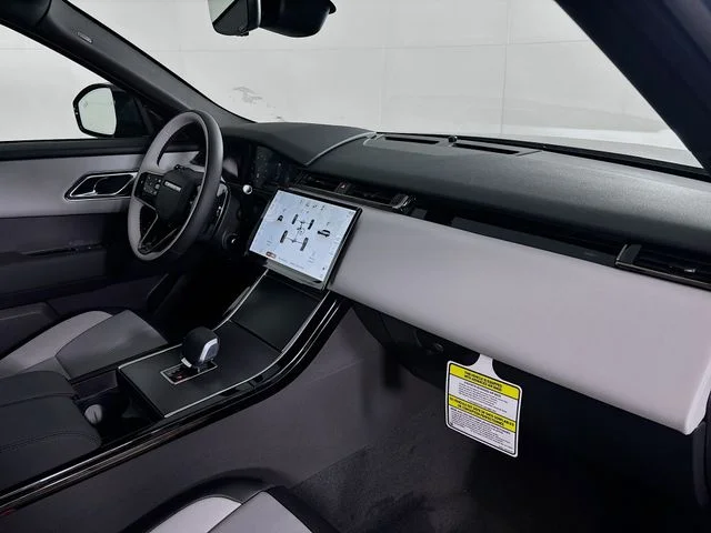 New 2026 Green Land Rover S image 27